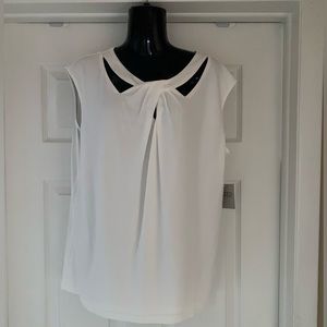 Beautiful Kasper Sleeveless Top